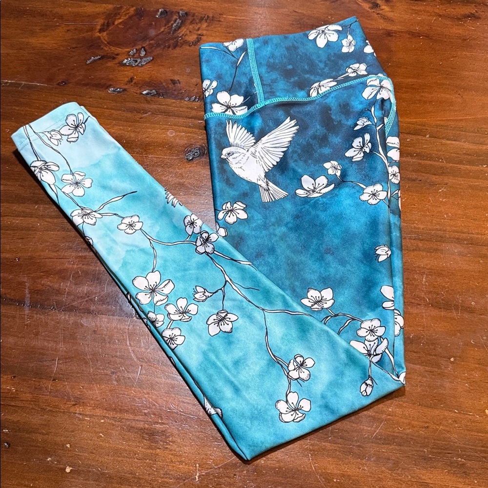 NEW INNERFIRE  BLOSSOM LEGGINGS🦋
